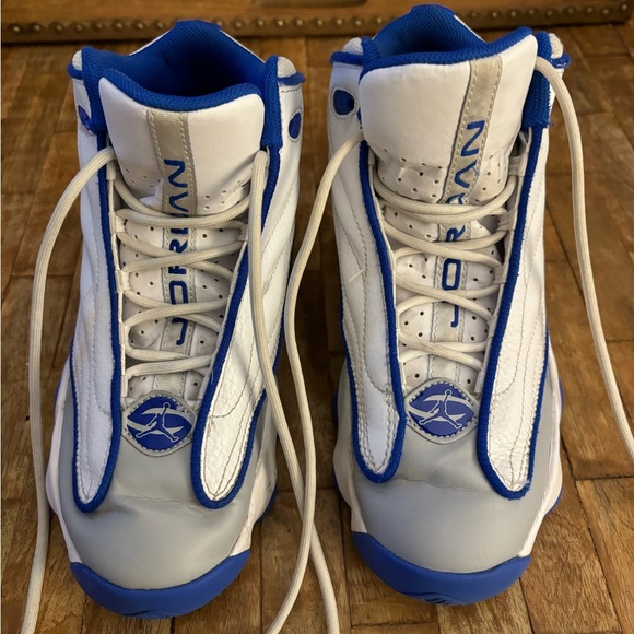 Air Jordan Pro Strong White Hyper Royal Big kids size 4 - Picture 5 of 8